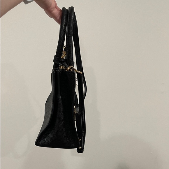 Michael Kors Mercer Medium Pebbled Leather Crossbody Bag- Black Gold Accents - Picture 6 of 12